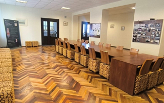 english-club-hall